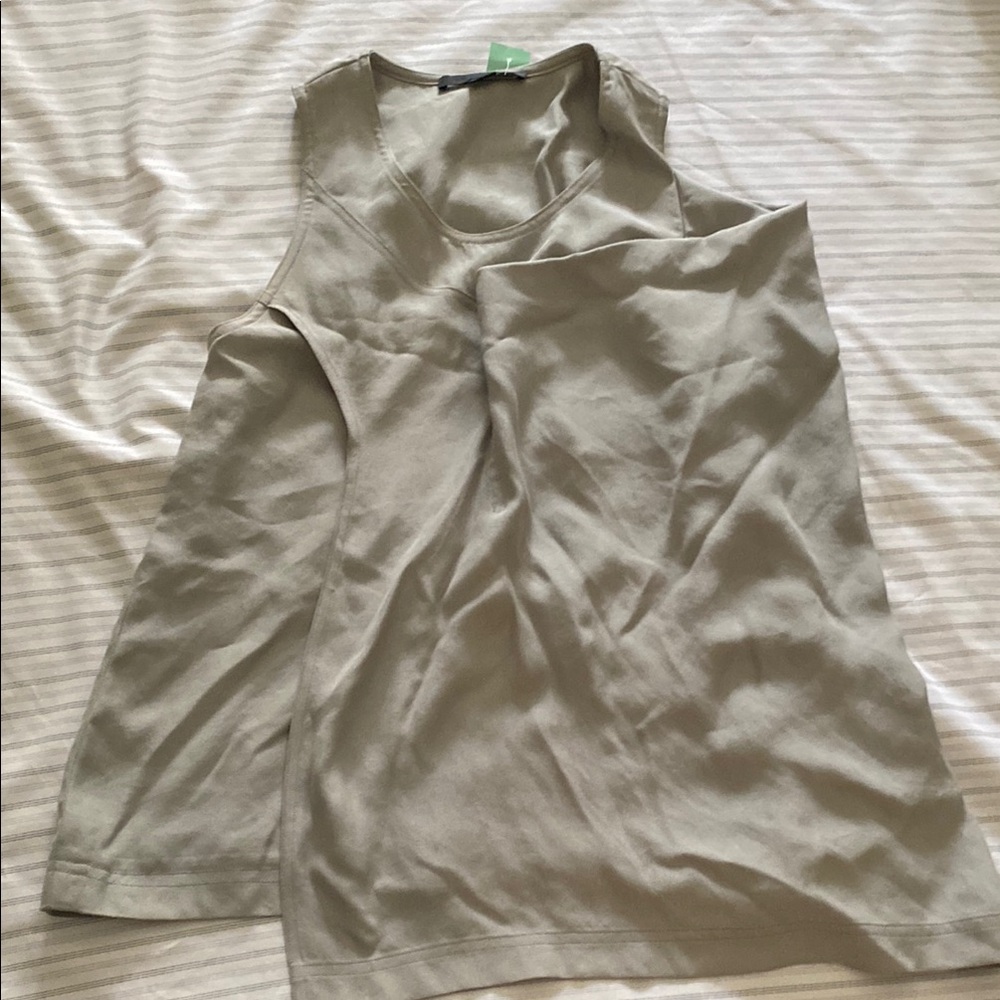 Women's Sleeveless Tan Top